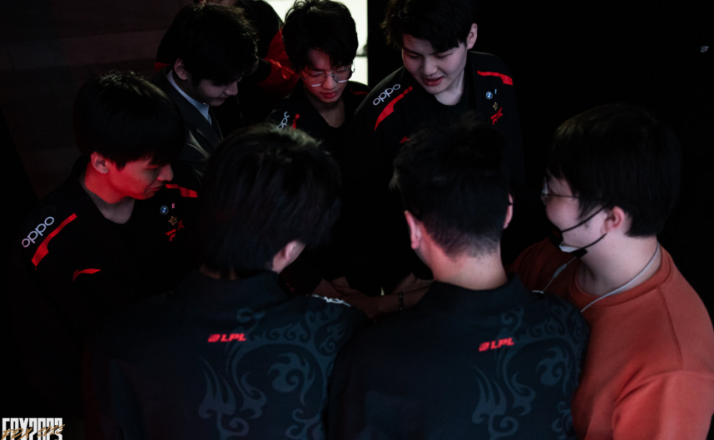 无论是在主 无论是在主